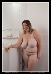 claire-r washing day