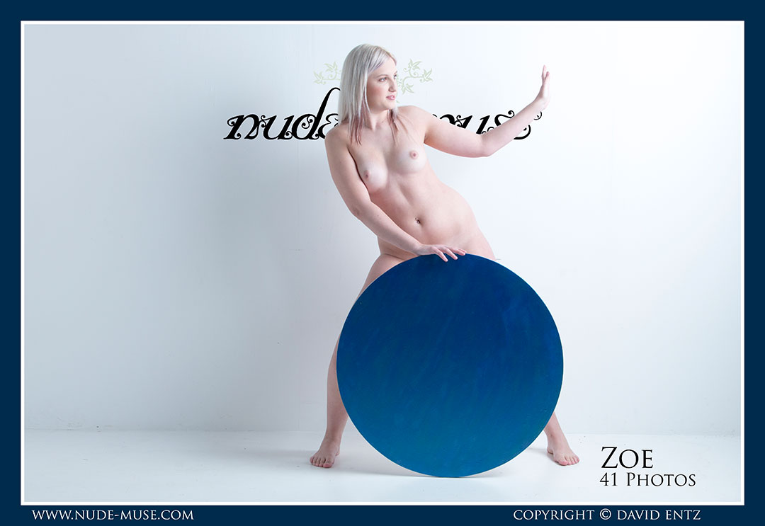 zoe blue circle