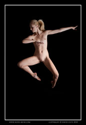 joceline leaping nude